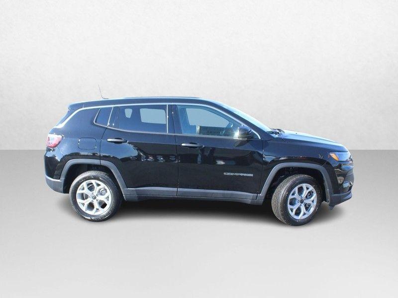 new 2025 Jeep Compass car