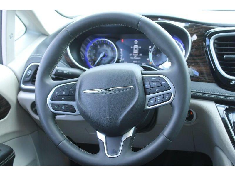 used 2023 Chrysler Pacifica car, priced at $27,655