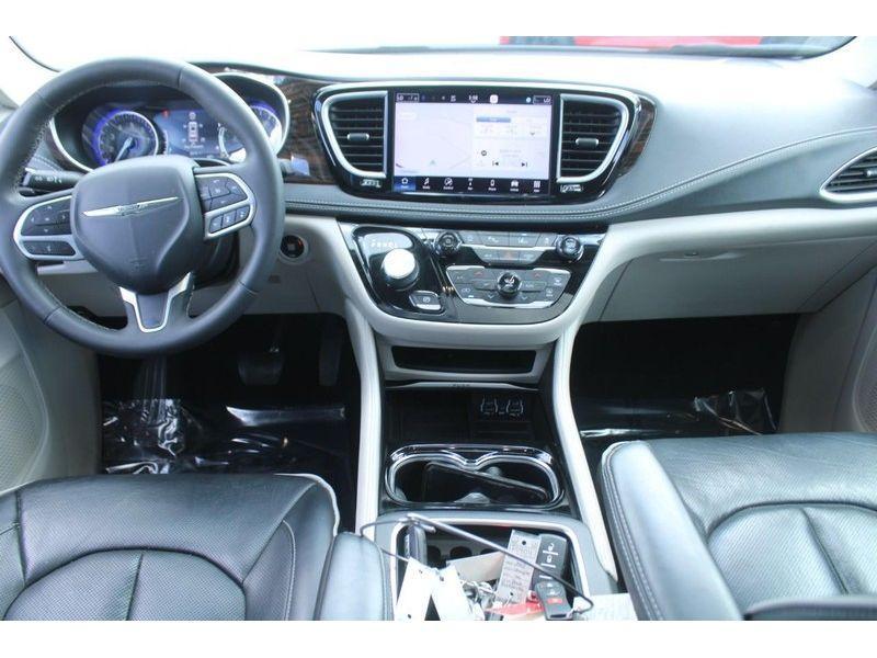 used 2023 Chrysler Pacifica car, priced at $27,655