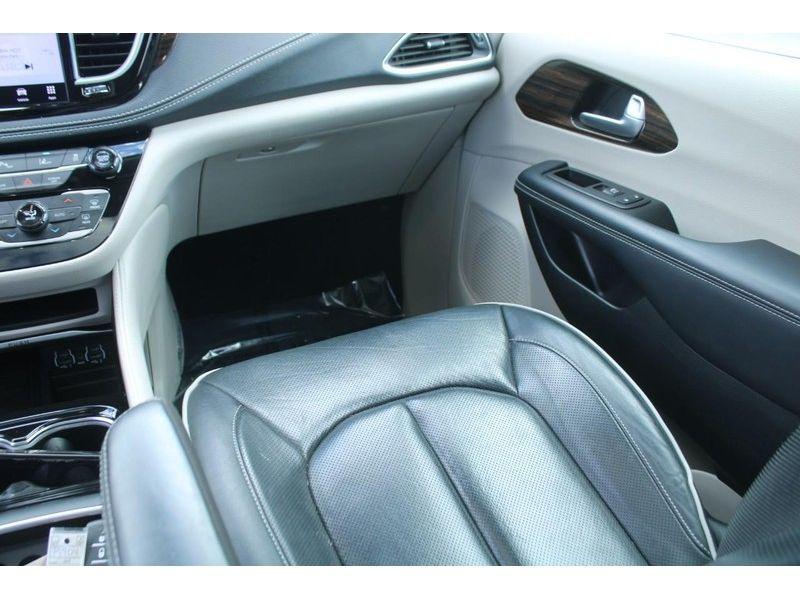 used 2023 Chrysler Pacifica car, priced at $27,655