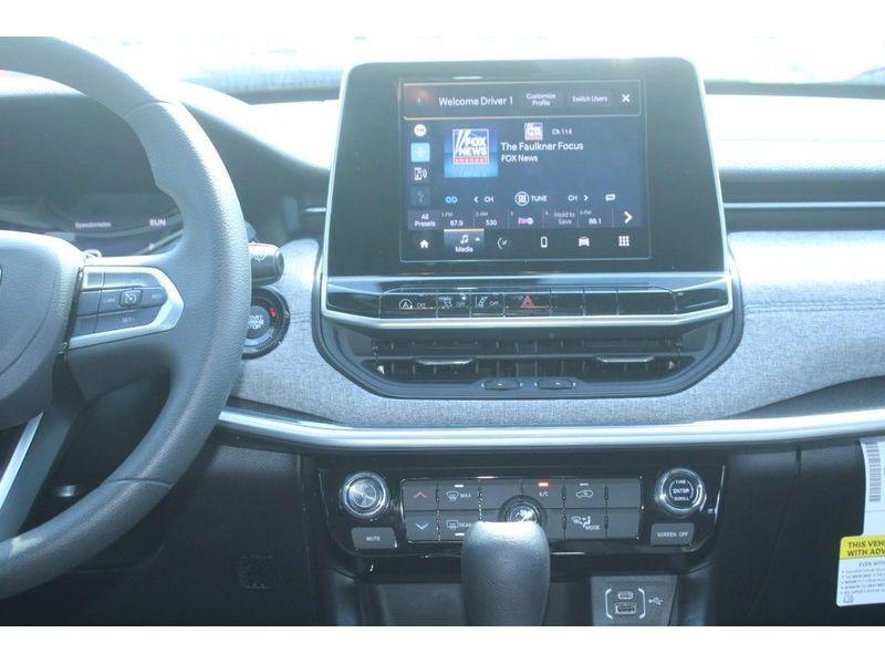new 2025 Jeep Compass car