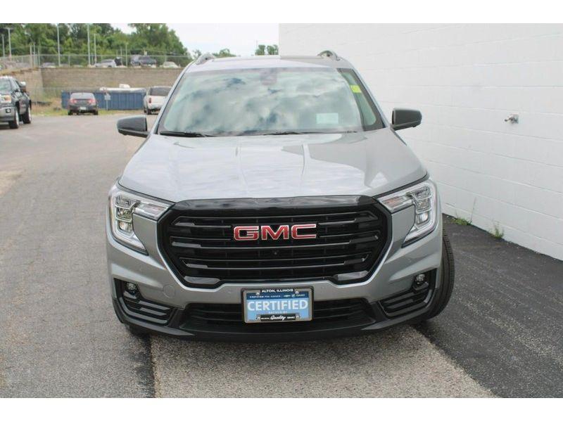 used 2024 GMC Terrain car, priced at $28,985