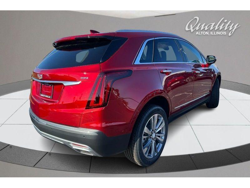 new 2025 Cadillac XT5 car