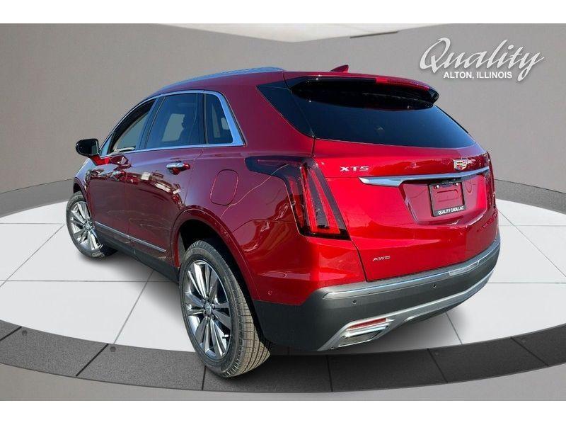 new 2025 Cadillac XT5 car