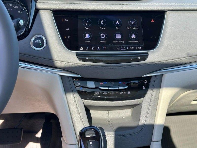 new 2025 Cadillac XT5 car