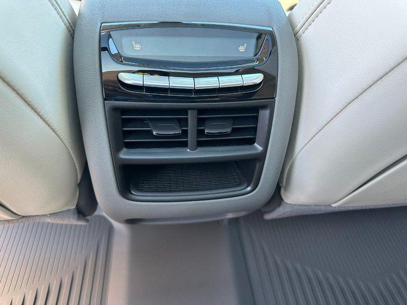 new 2025 Cadillac XT5 car