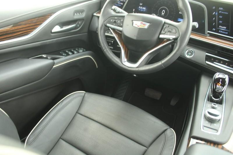 used 2023 Cadillac Escalade ESV car, priced at $75,985