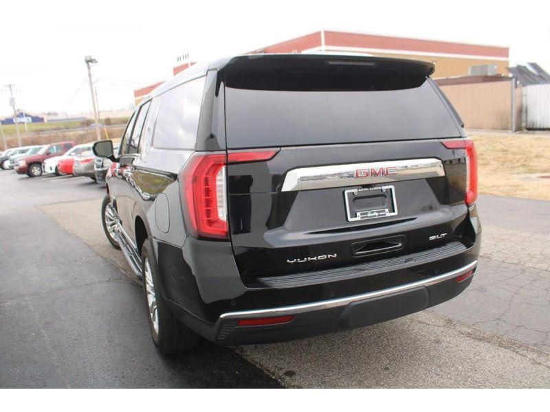 used 2023 GMC Yukon XL car