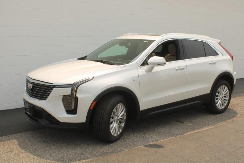 new 2024 Cadillac XT4 car