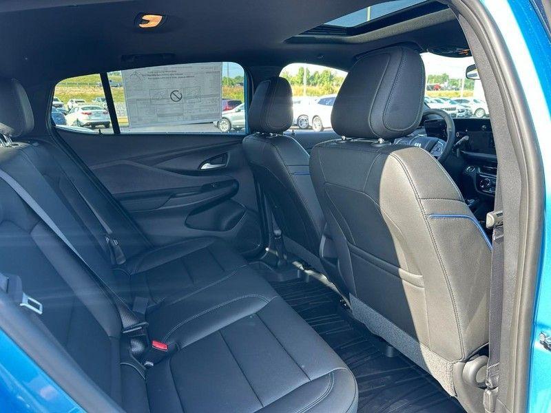 new 2025 Buick Envista car