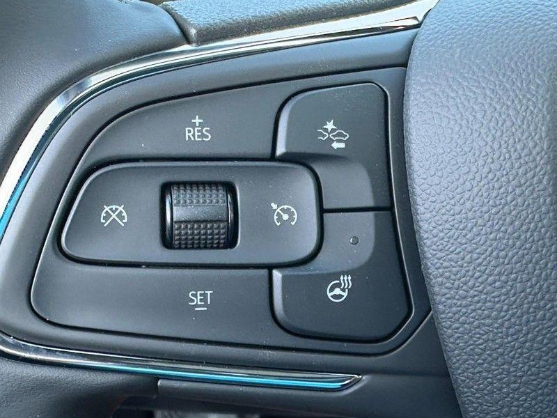 new 2025 Buick Envista car