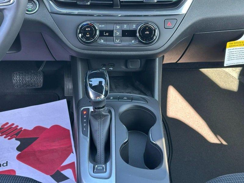 new 2025 Buick Envista car