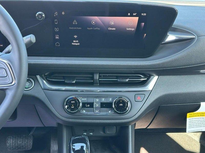 new 2025 Buick Envista car