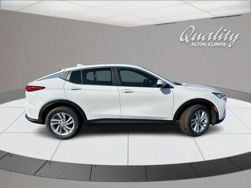 new 2025 Buick Envista car