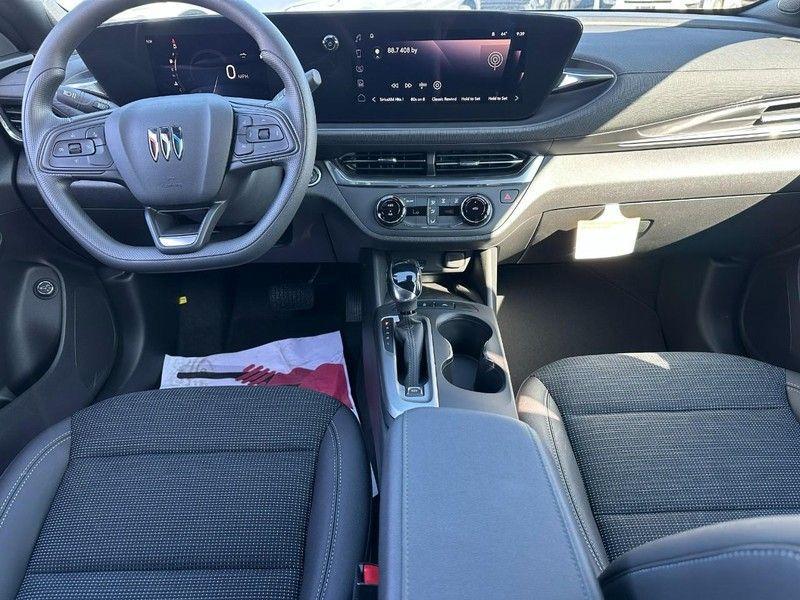 new 2025 Buick Envista car