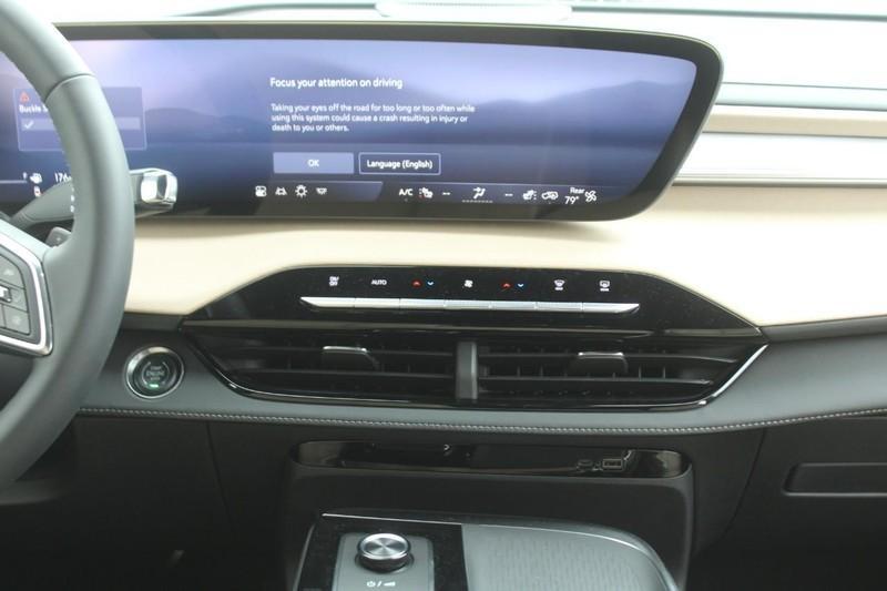 new 2025 Buick Enclave car