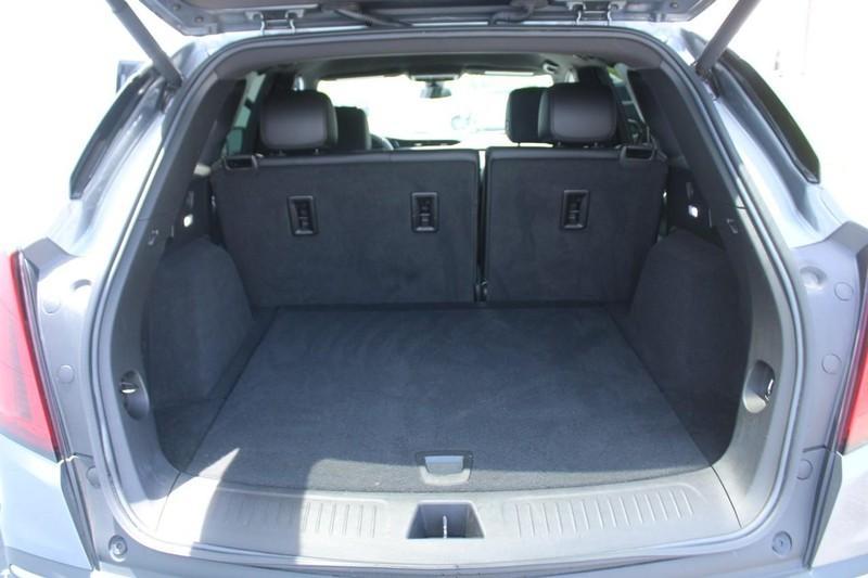 used 2022 Cadillac XT5 car, priced at $31,985