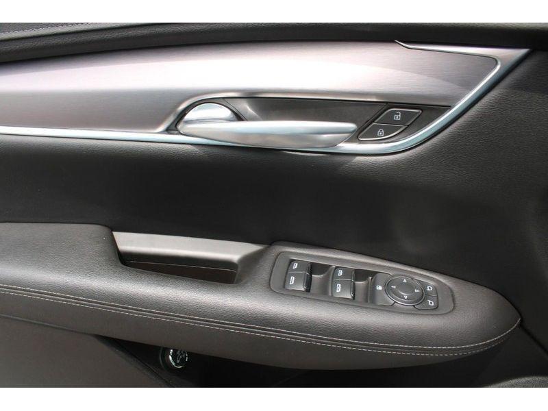 used 2021 Cadillac XT5 car, priced at $25,985