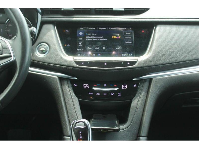 used 2021 Cadillac XT5 car, priced at $25,985