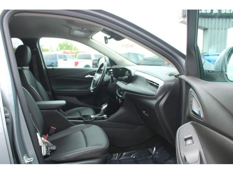 used 2024 Buick Encore GX car, priced at $25,694