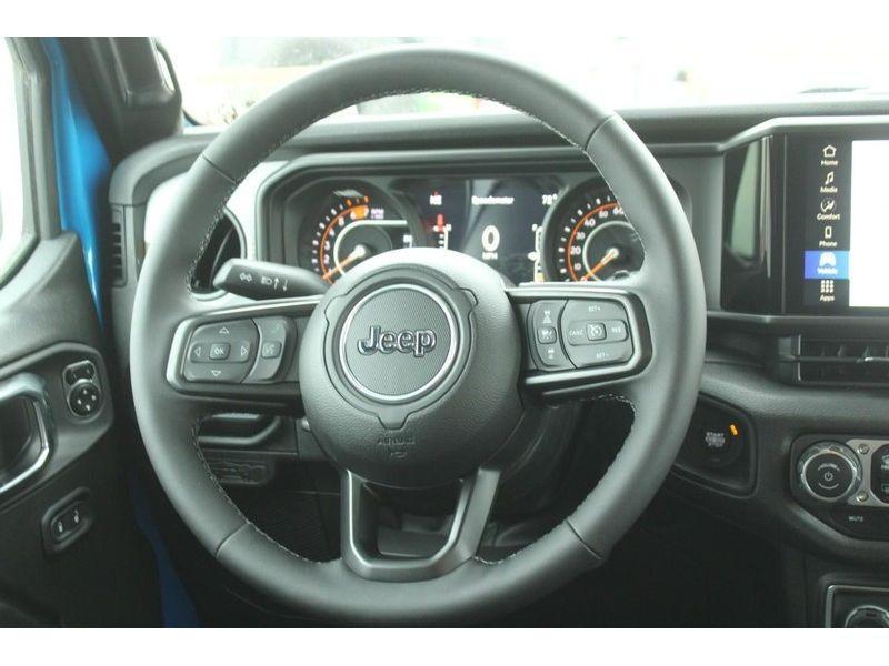 new 2025 Jeep Wrangler car