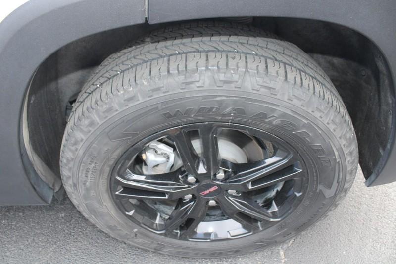 used 2023 GMC Terrain car, priced at $25,985