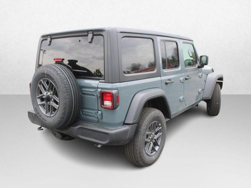 new 2025 Jeep Wrangler car