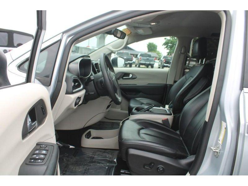 used 2023 Chrysler Pacifica car, priced at $24,326