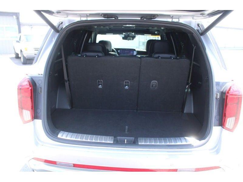 used 2024 Hyundai Palisade car, priced at $42,995