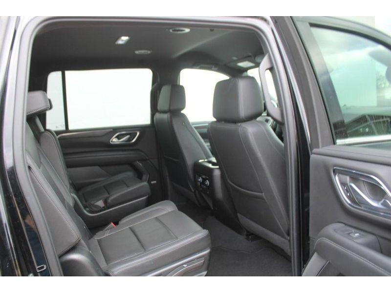 used 2023 Chevrolet Suburban car