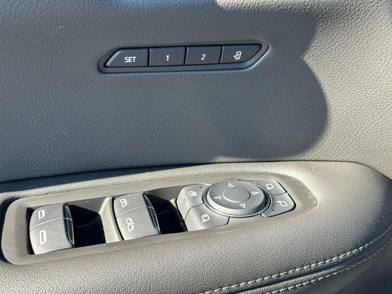 new 2025 Cadillac XT6 car