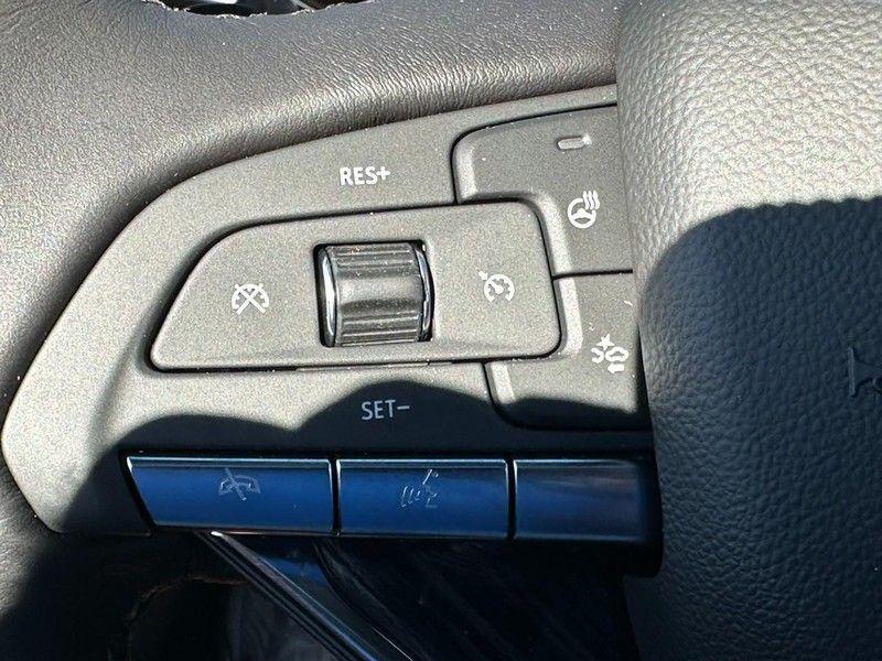 new 2025 Cadillac XT6 car