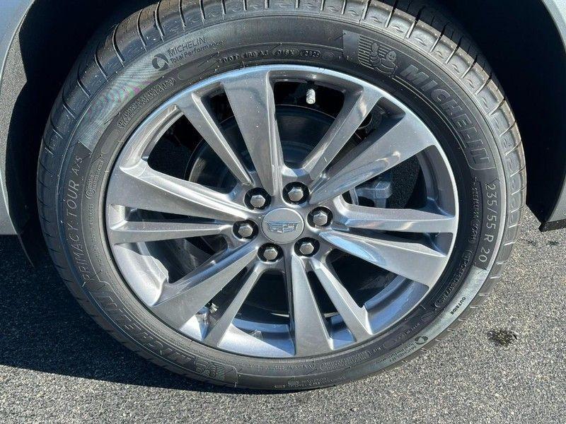 new 2025 Cadillac XT6 car