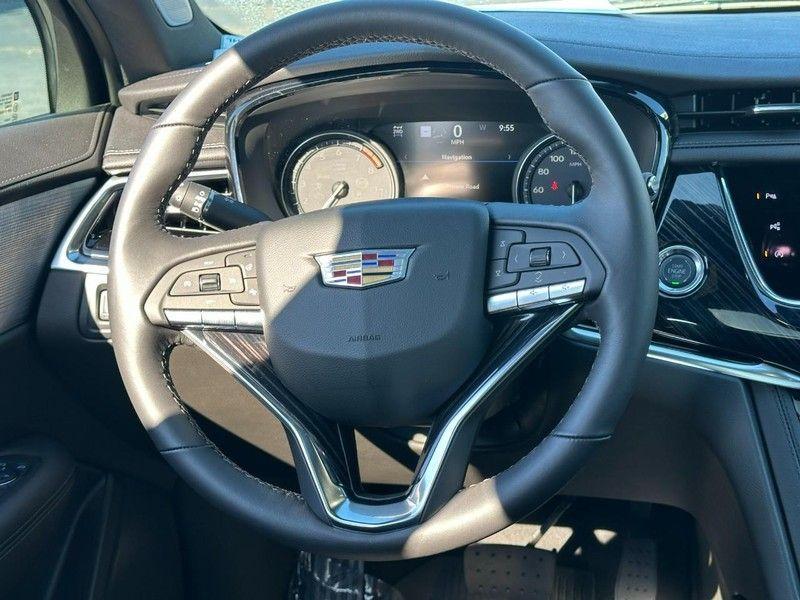 new 2025 Cadillac XT6 car