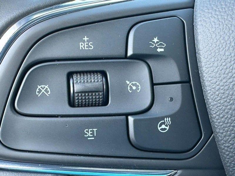 new 2025 Buick Envista car