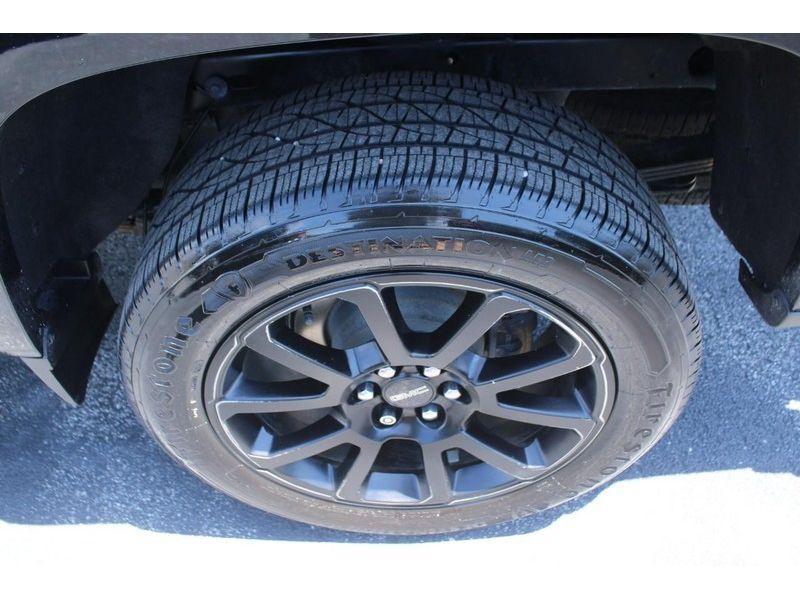used 2022 GMC Canyon car, priced at $31,995
