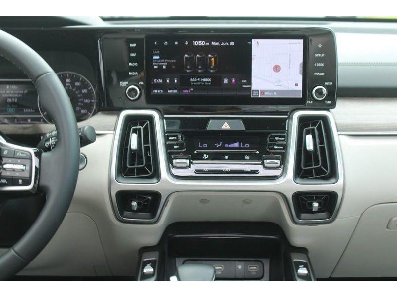 used 2022 Kia Sorento car, priced at $29,985