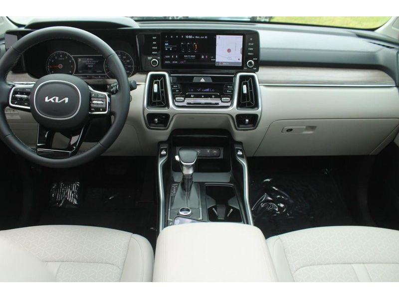 used 2022 Kia Sorento car, priced at $29,985