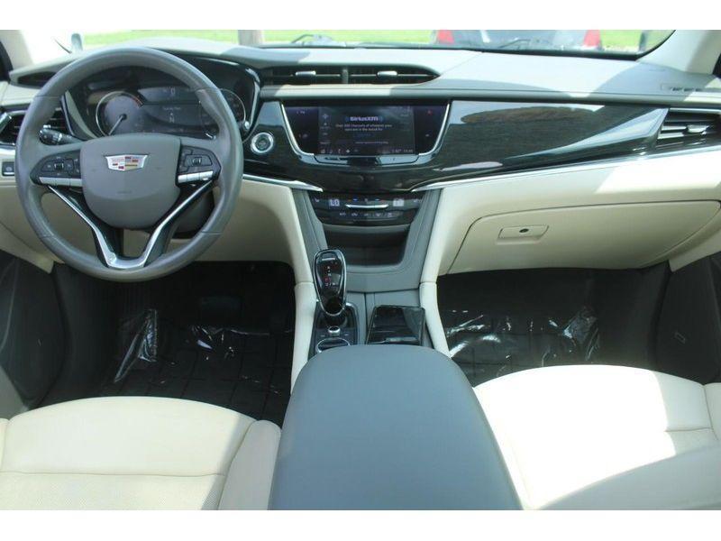 used 2020 Cadillac XT6 car, priced at $33,745