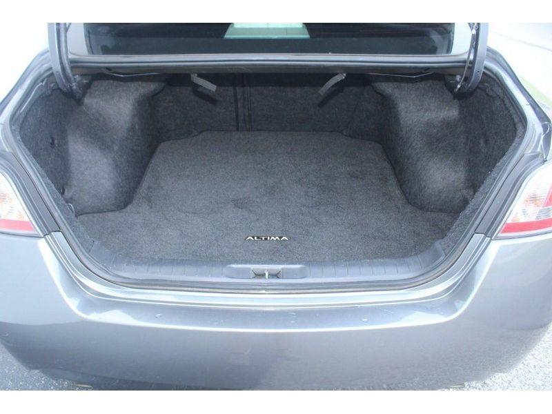 used 2014 Nissan Altima car