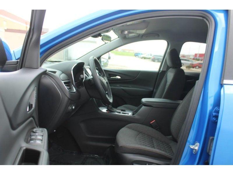 used 2024 Chevrolet Equinox car, priced at $25,985