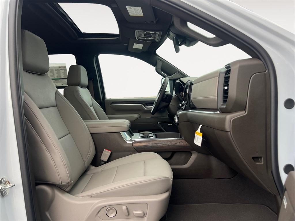 new 2026 GMC Sierra 2500 car, priced at $72,258