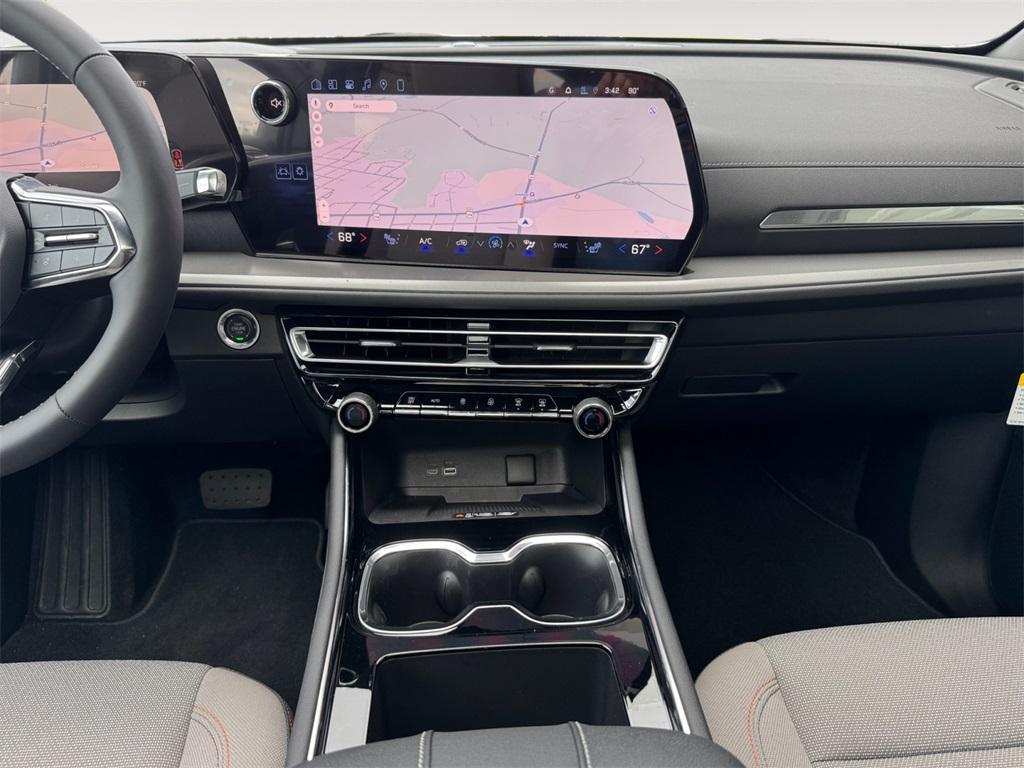 new 2026 Chevrolet Traverse car, priced at $42,422