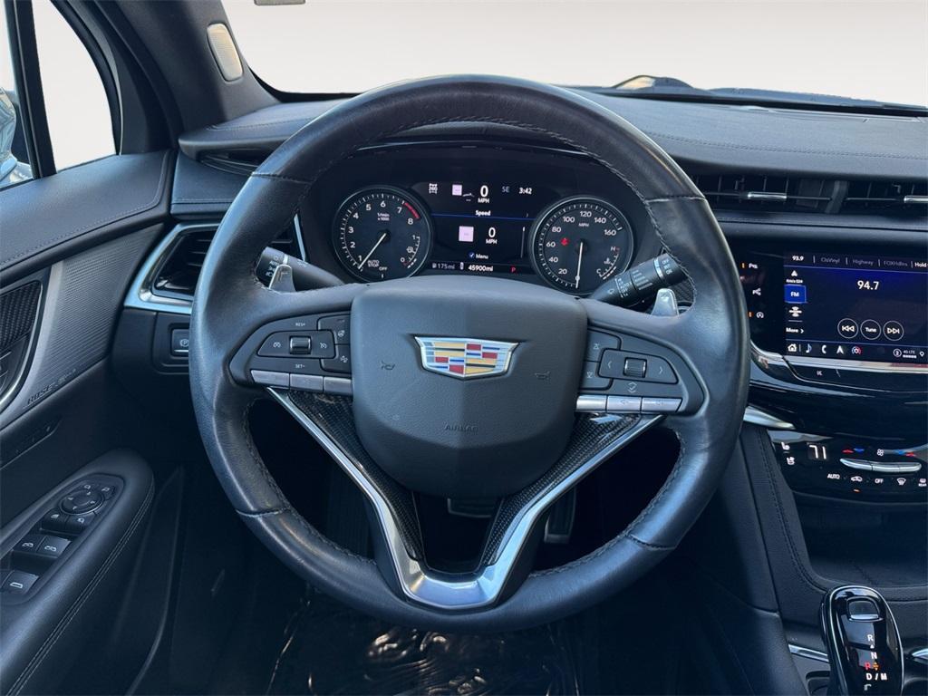 used 2024 Cadillac XT6 car, priced at $44,685
