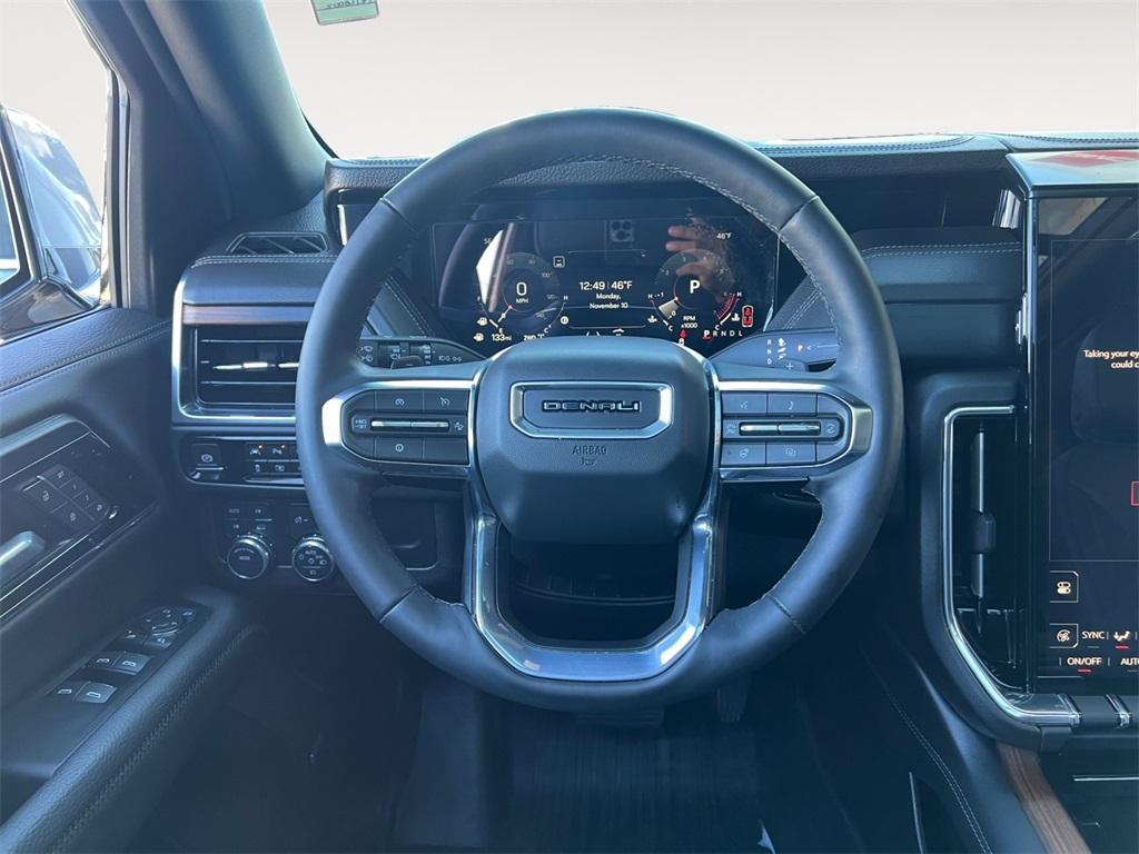 used 2025 GMC Yukon car, priced at $79,995