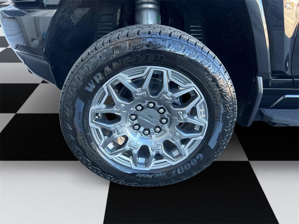 new 2025 GMC HUMMER EV SUV car, priced at $91,887