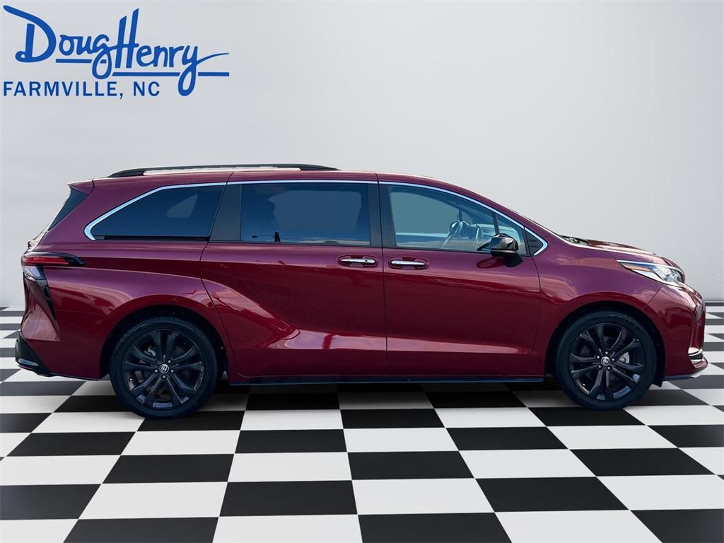 used 2022 Toyota Sienna car, priced at $31,995