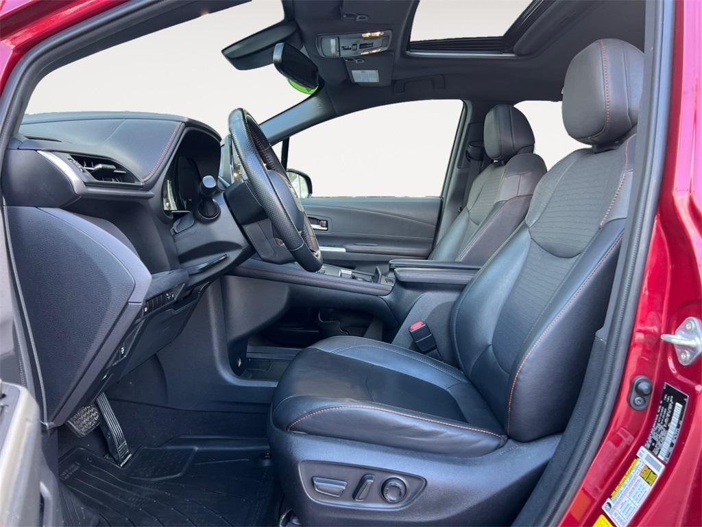 used 2022 Toyota Sienna car, priced at $31,995