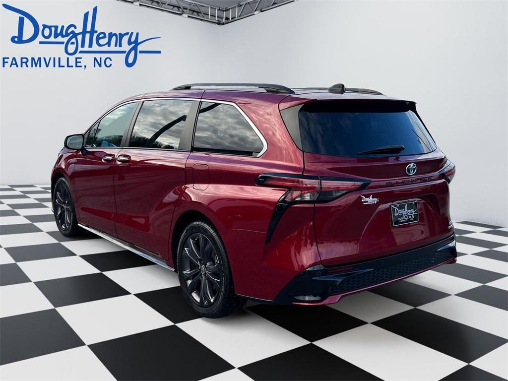 used 2022 Toyota Sienna car, priced at $31,995