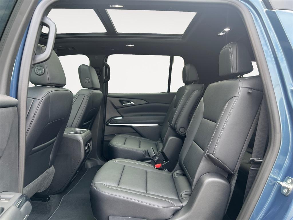 new 2026 Chevrolet Traverse car, priced at $44,635